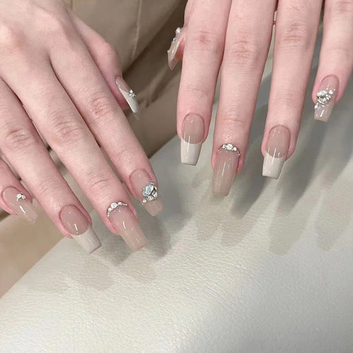 Premium mit Strass verzierte Press-On Nagelspitzen Karnz