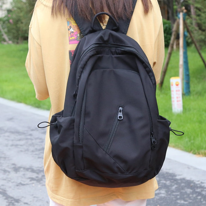 Alltagstauglicher Rucksack mit Vielseitigen Fächern Karnz