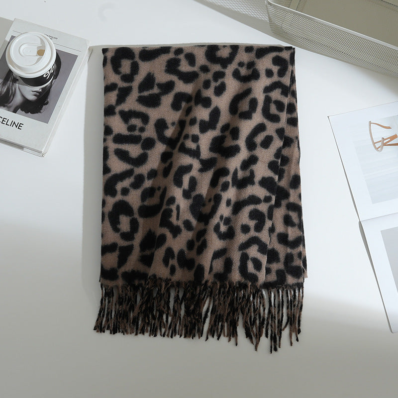 Damen eleganter Leo-Muster Schal aus weichem Material Karnz
