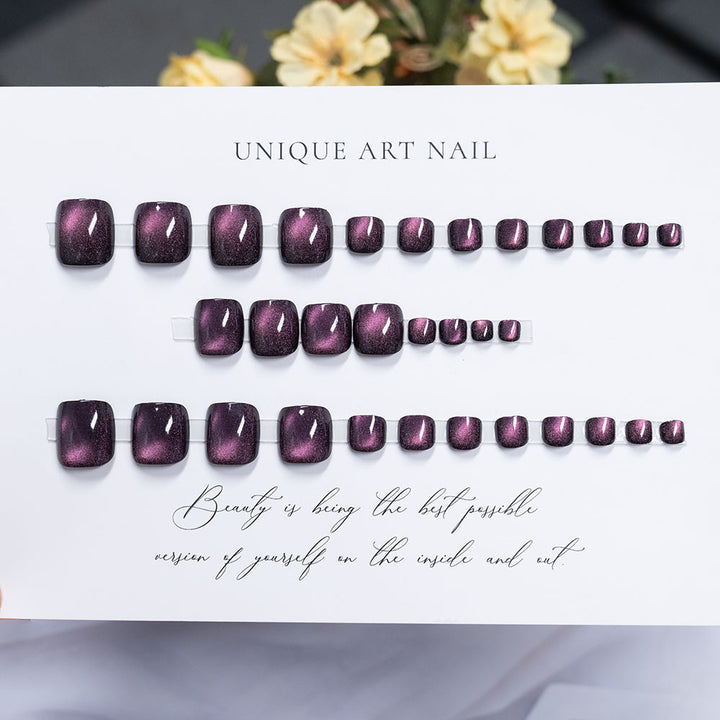Elegante Metallische Nagelkunst