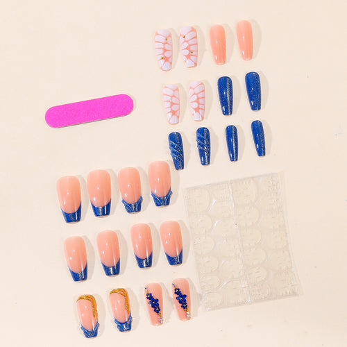 Künstlerische 3D Nagelkunstverlängerungen Karnz
