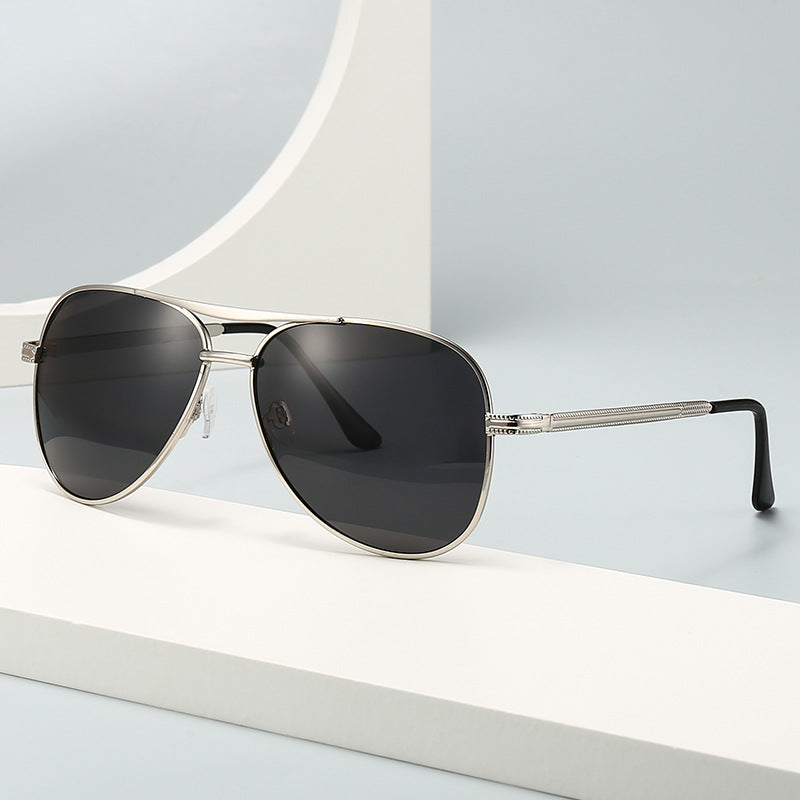 Herren modische Pilotensonnenbrille mit kratzfesten Gläsern Karnz
