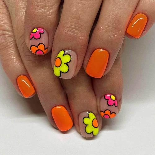 Künstlerische Blumennägel Tipps Karnz