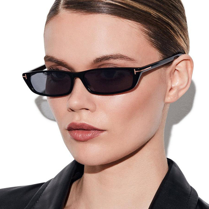 Damen modische Sonnenbrille mit schmalem Rahmen und braunen Gläsern Karnz
