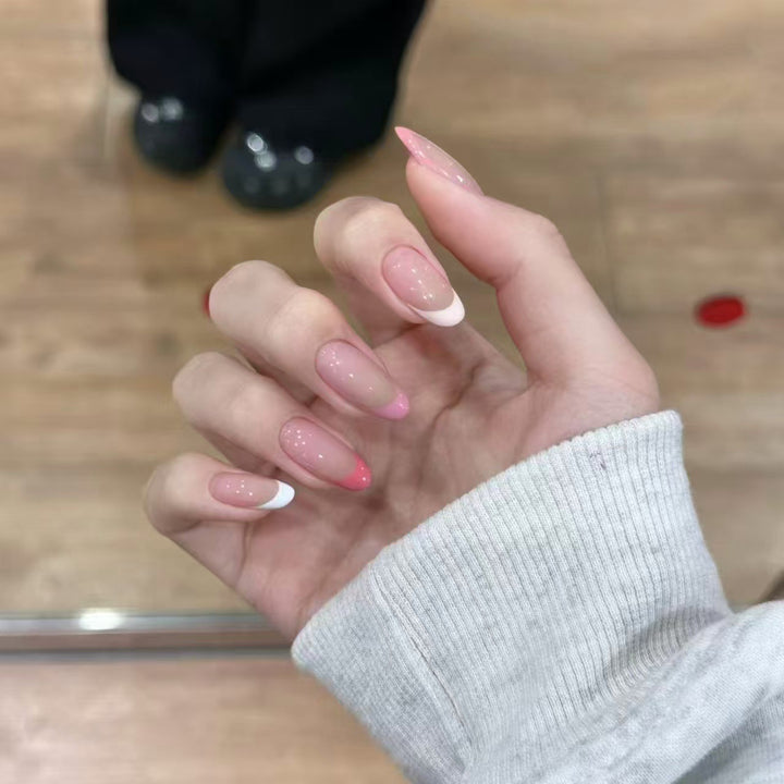 Elegante Ombre Französische Tip Nagelverlängerungen Karnz