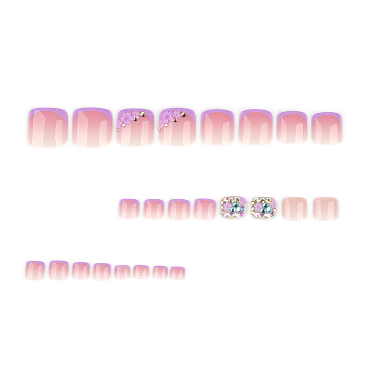 Kunstvolle Fußnagelgestaltung mit elegantem Glitzerakzent Karnz