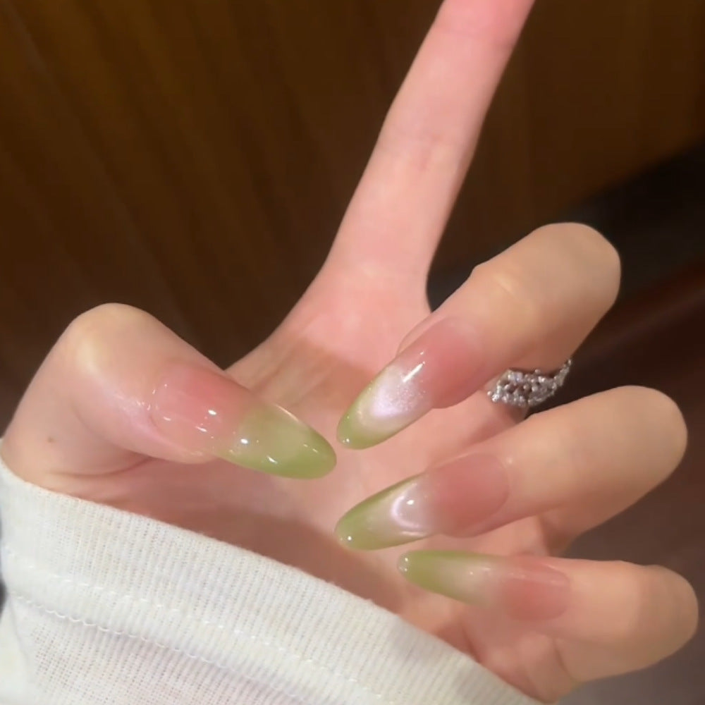 Thematische Charakter-verschönerte Press-On Nagelset Karnz