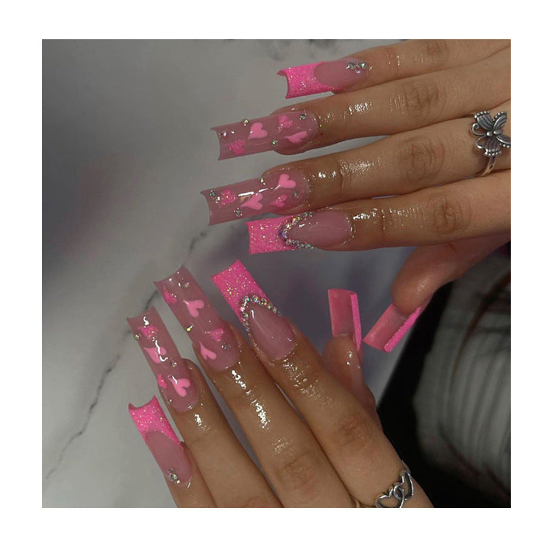 Glamouröse Nagelkunst
