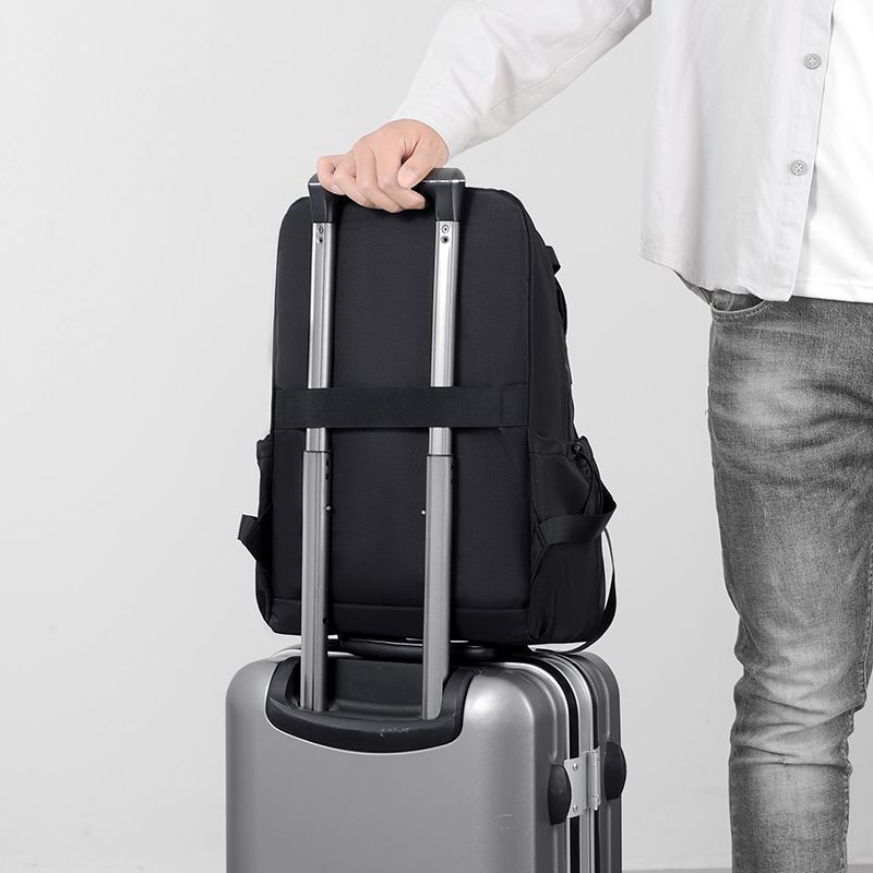 Urbaner Rucksack mit Praktischen und Ergonomischen Fächern Karnz