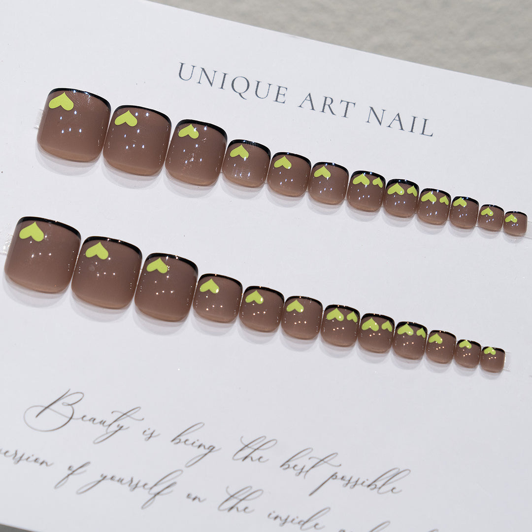 Herz-Muster Pediküre Nagelkunst
