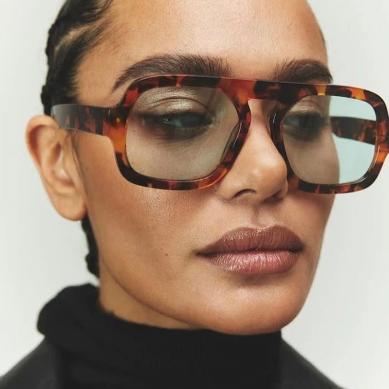 Damen modische Sonnenbrille im modernen Retro-Stil Karnz