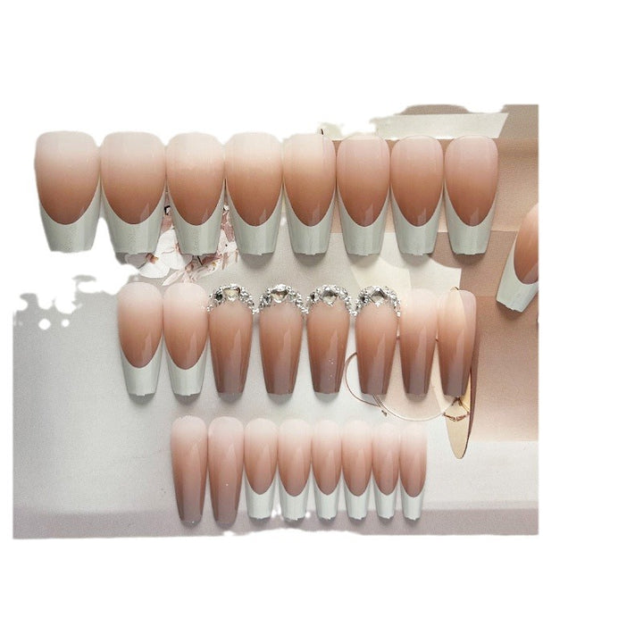 Dekorative Press-On-Nagelspitzen mit Rhinestone-Akzent Karnz