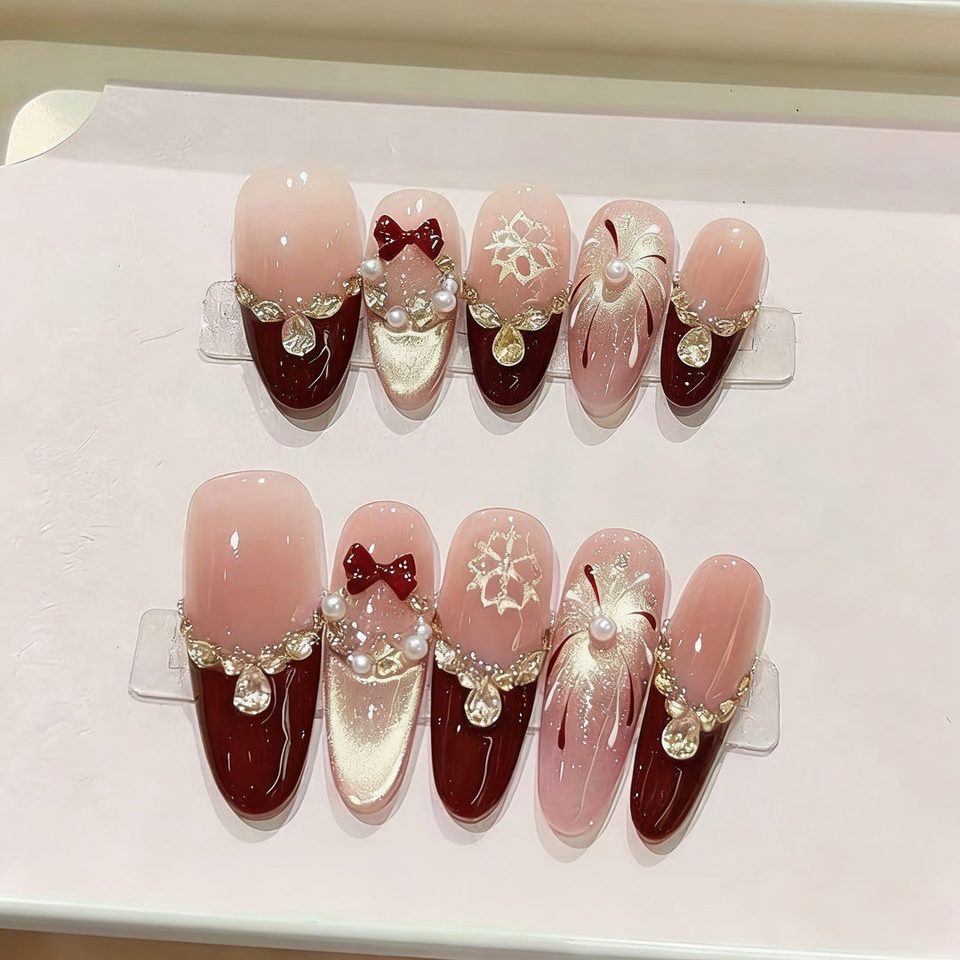 Elegantes Blumen Press-On Nail Set Karnz