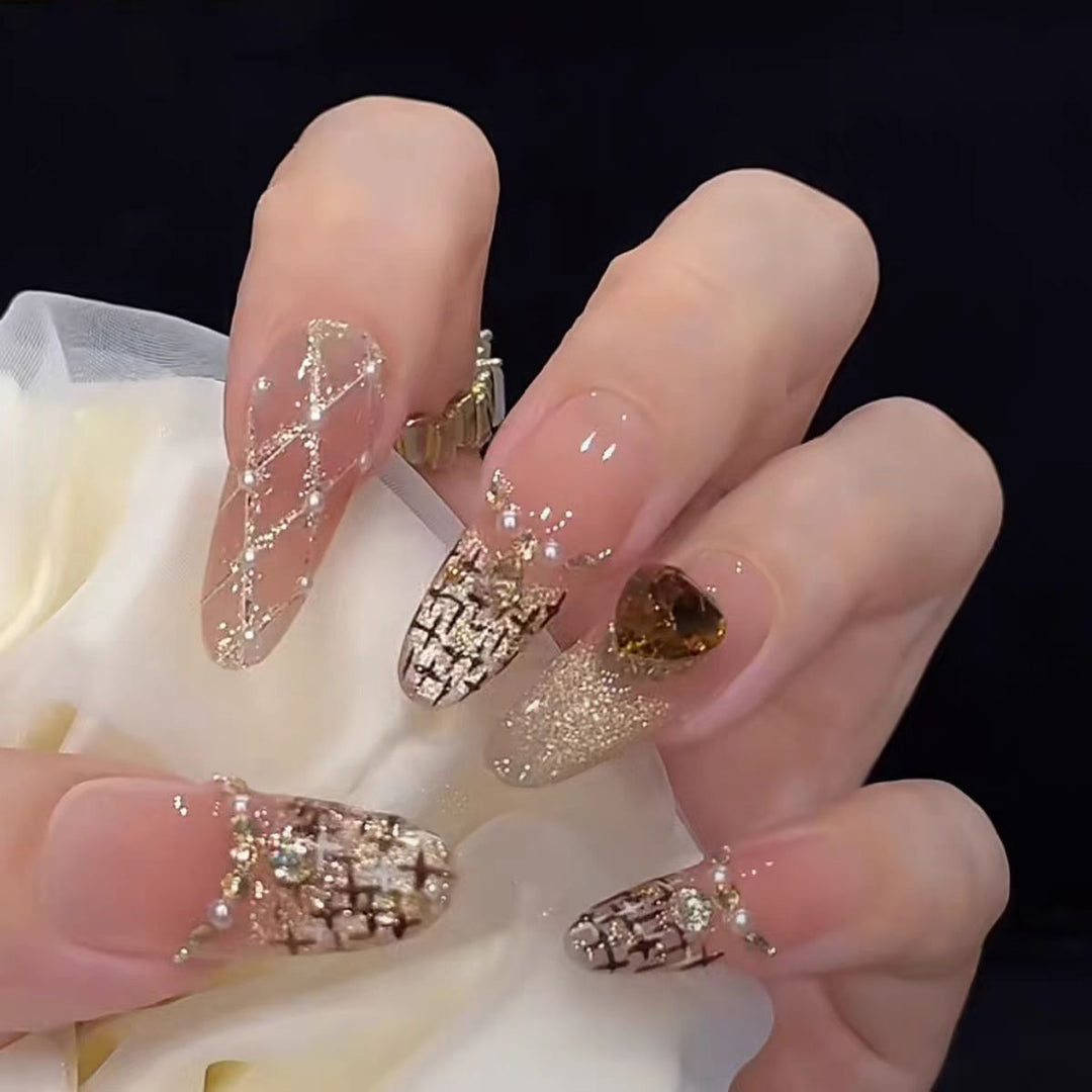 Glitzerndes Künstlerisches Press-On Nageldesign Karnz