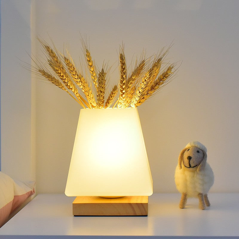 Moderne dekorative Tischlampe