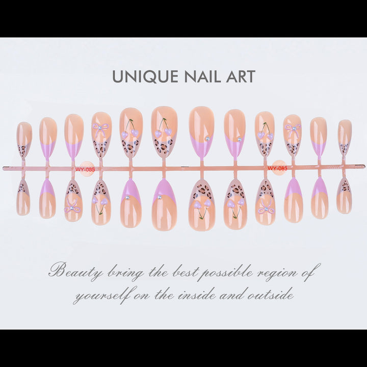 Künstlerisches Press-On Nageldesign-Set Karnz
