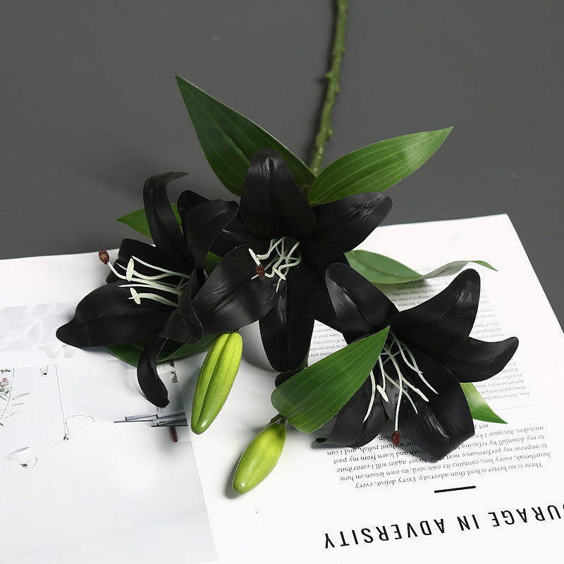 Lebensechte Lilienstängel-Anordnung