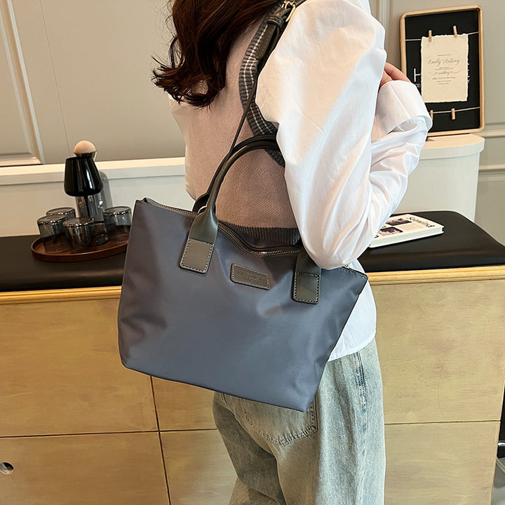 Elegante Strukturierte Handtasche Karnz