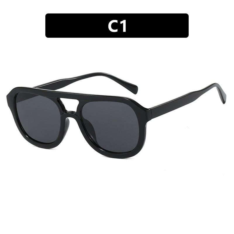 Damen modische Sportsonnenbrille mit breitem, flexiblen Rahmen Karnz