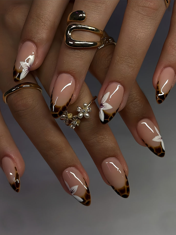 Exquisite Floral Design Stiletto Nails Karnz