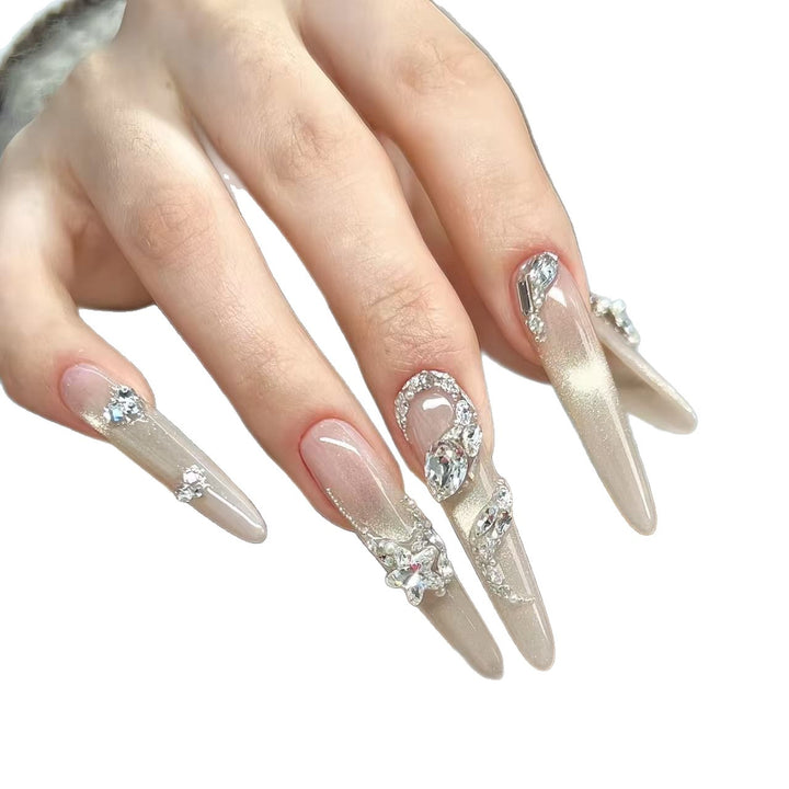 Dekorative Strass Stiletto Nagelverlängerungen