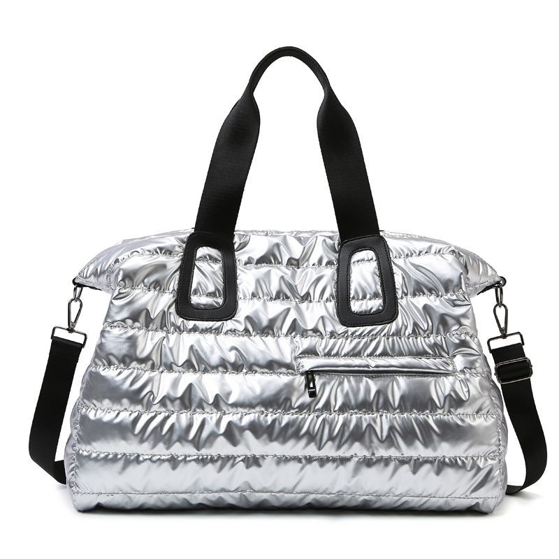 Stylische Puffer-Wochenend-Tasche