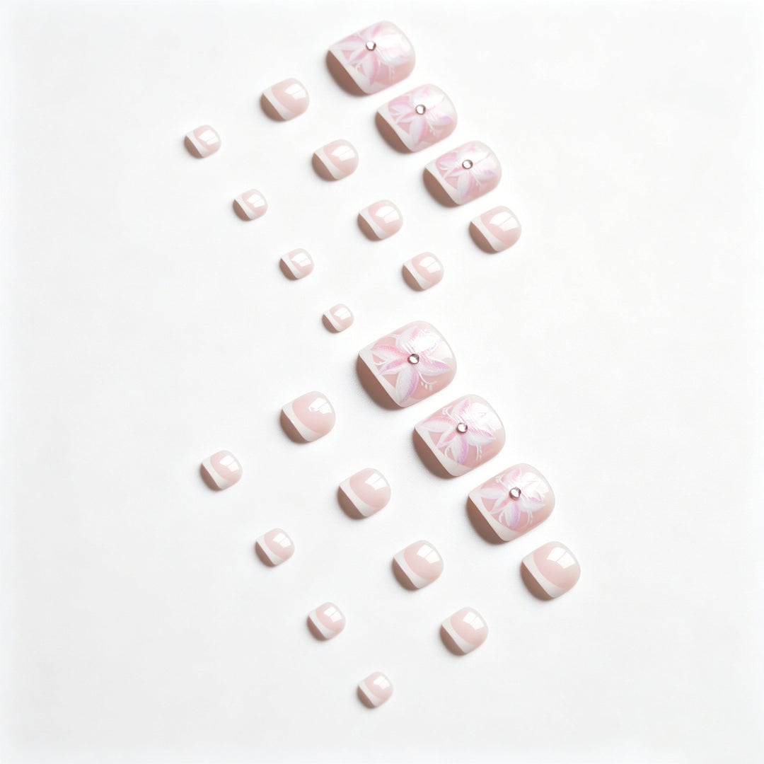 Detaillierte florale Acryl-Nagelkunst