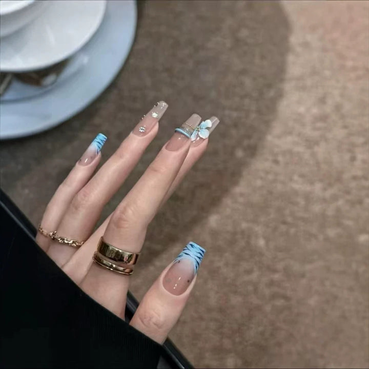Künstlerische Floral Press-On Nagelverlängerungen