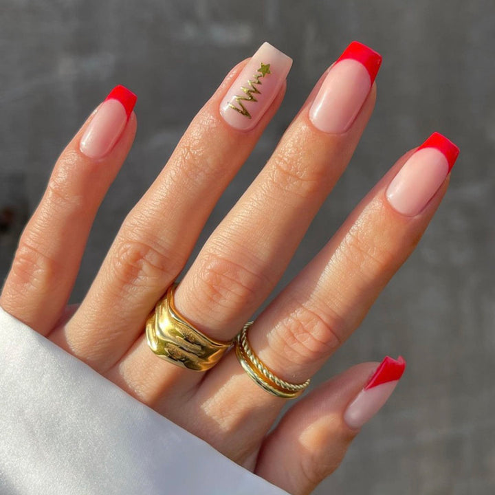 Elegante Stiletto Press-On Nagelset mit einzigartigem Design Karnz