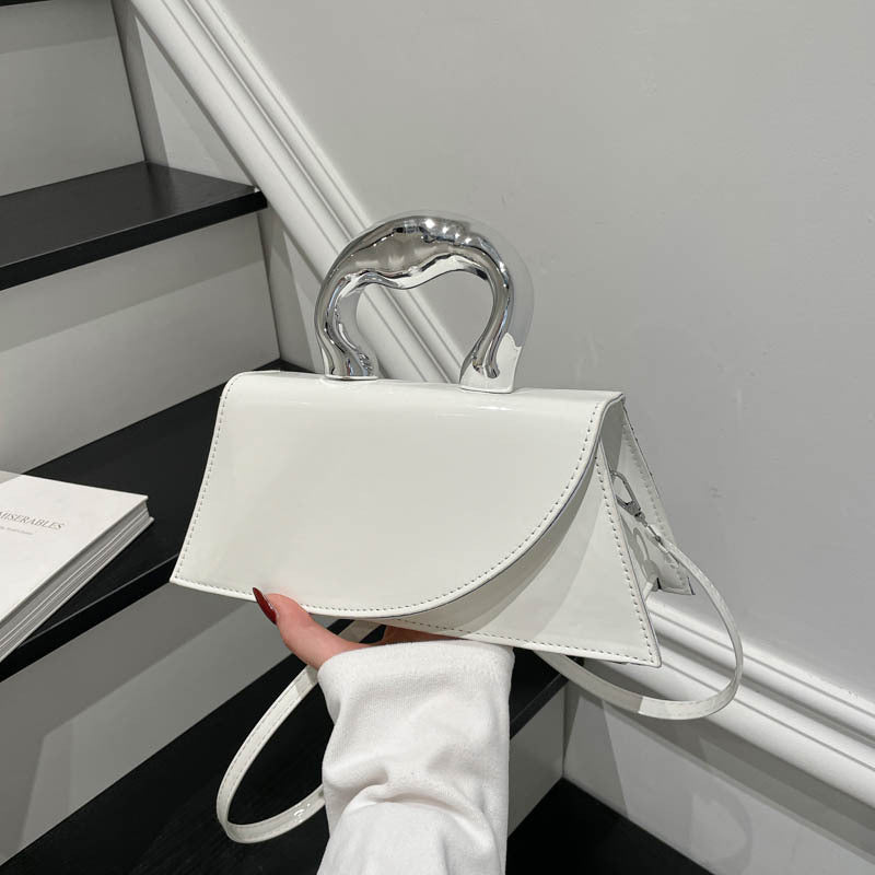 WoChic Lackleder Handtasche Karnz