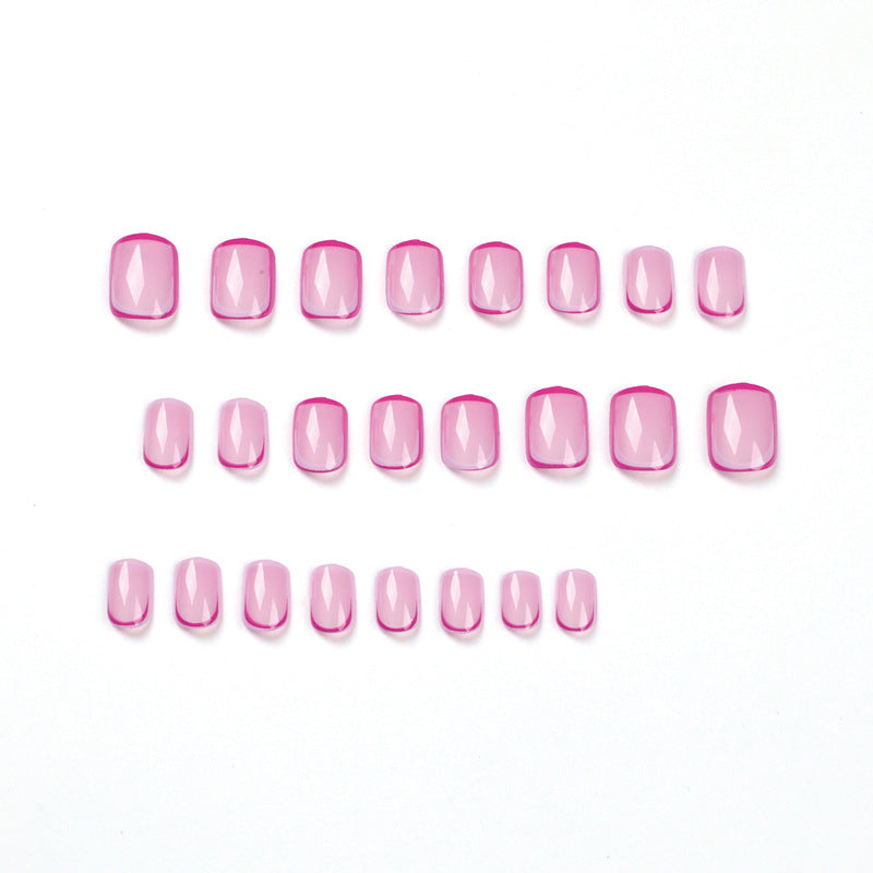 Elegante Nagelkunst mit modernem French-Tip Design Karnz