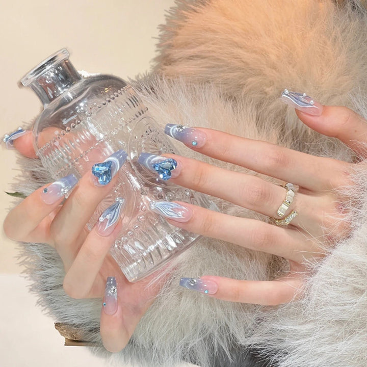 Glamouröse Nageldesigns Karnz