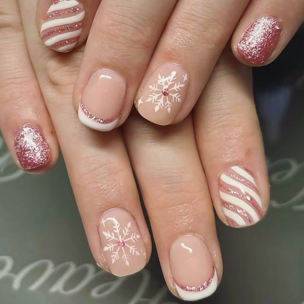 Festliche Winter-Themen Press-On Nagelkunst Design Karnz