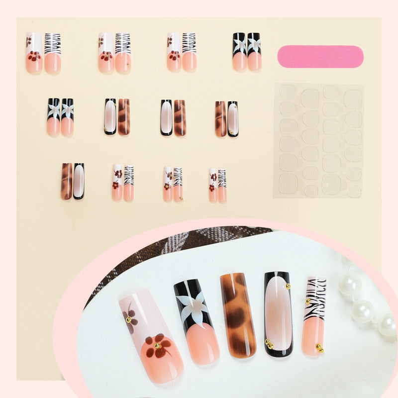 Künstlerische Press-On Nagelkollektion Karnz 1788495175