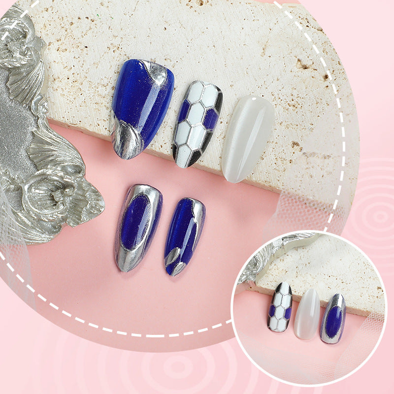 Kreatives sportlich inspiriertes Press-On-Nagelkunst-Set