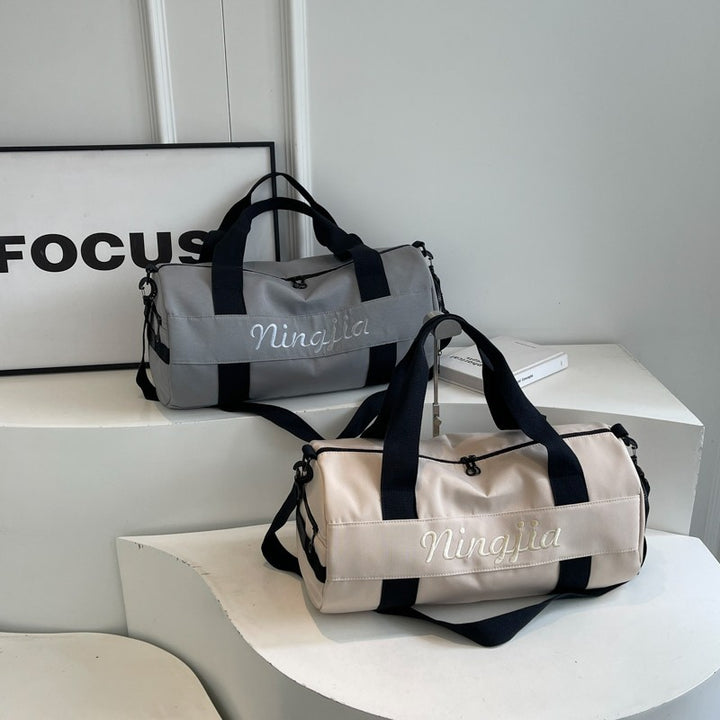 Stylische kompakte Sportduffel Karnz