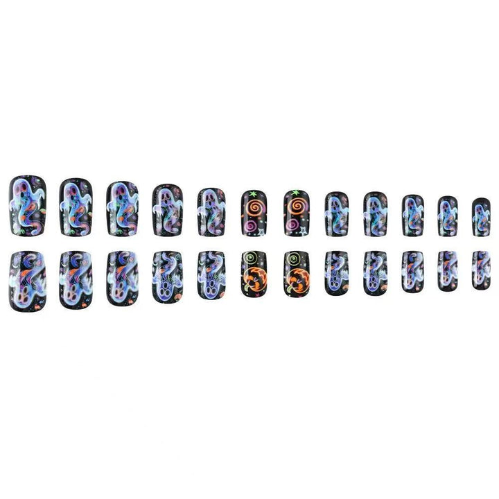 Kreatives Kunstnagelset mit bunten Halloween-Motiven und Glitzereffekten Karnz