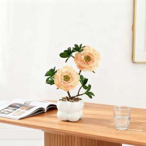 Elegante Kunstblumenarrangement für die Inneneinrichtung