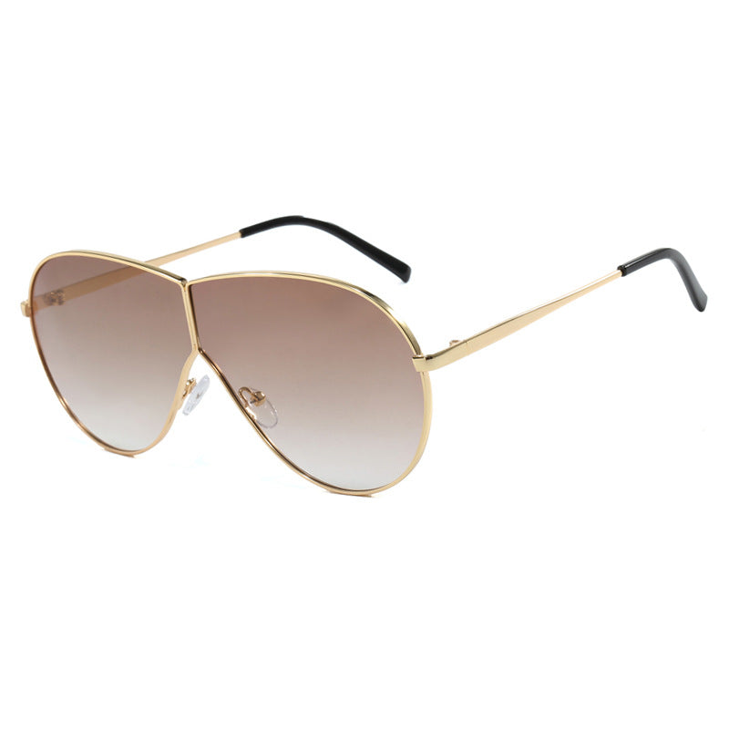 Damen Pilotensonnenbrille mit elegantem goldenen Rahmen und blauen Gläsern Karnz