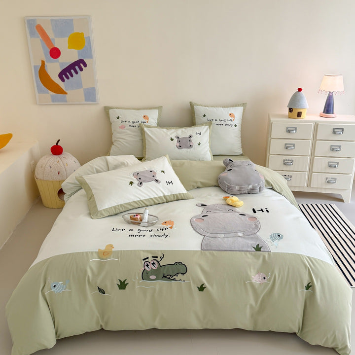 Bestickte Satin-Feel Kitty Applikation Bettbezugset mit geflanschten Kissenbezügen