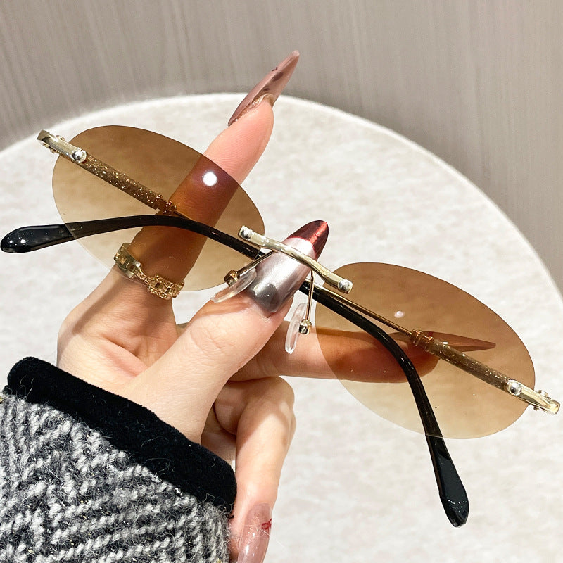 Damen extravagante modische Brille mit Glitzerelementen Karnz