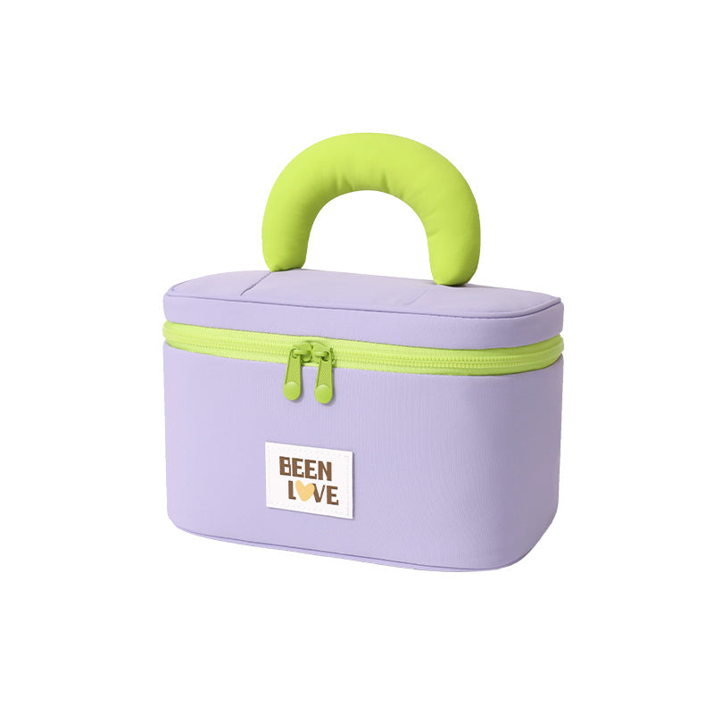 Isolierte Lunchbox Karnz