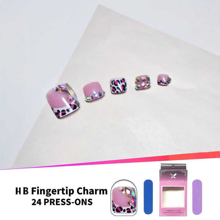 Modischer Press-On Nail Set Karnz