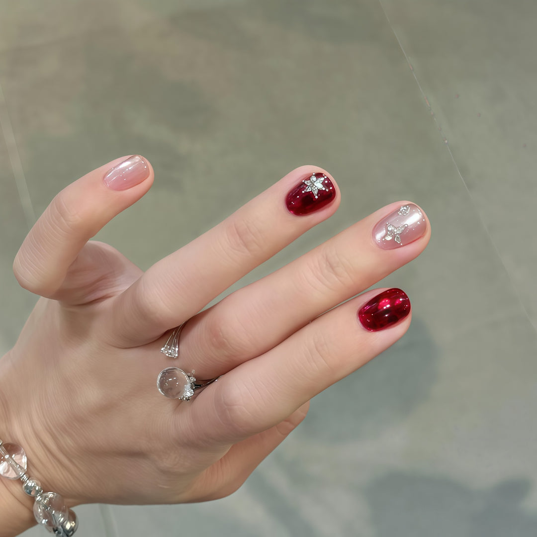 Glamouröses Nageldesign Karnz