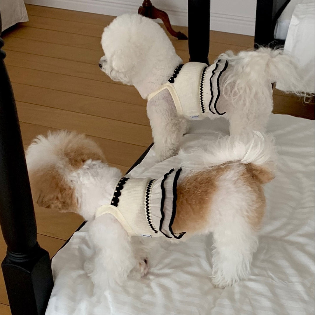 Rippel-Mock-Neck-Falten-Rüsch-Hundekleid mit Geschirröffnung