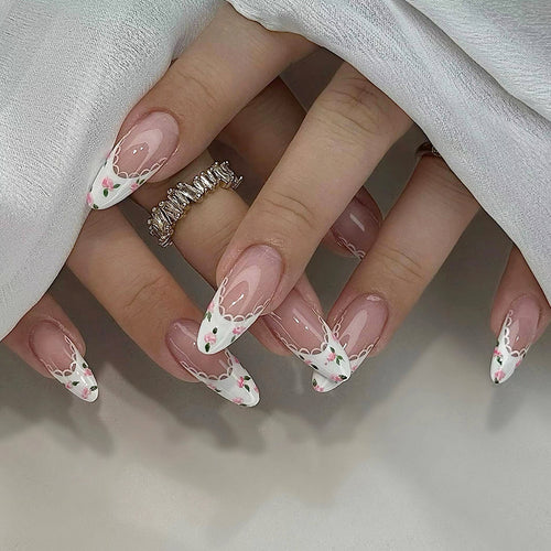 Exquisites Nageldesign Karnz