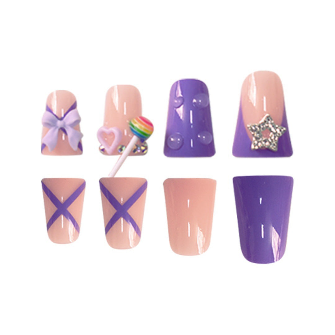 Dekoratives Nagelkunst-Set Karnz