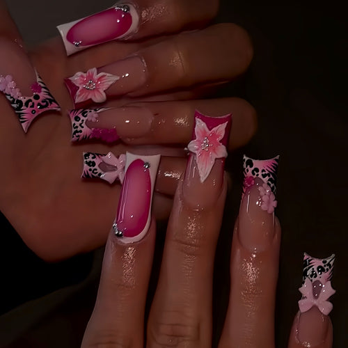 Künstlerisches Floral Press-On Nagelkunst Set Karnz