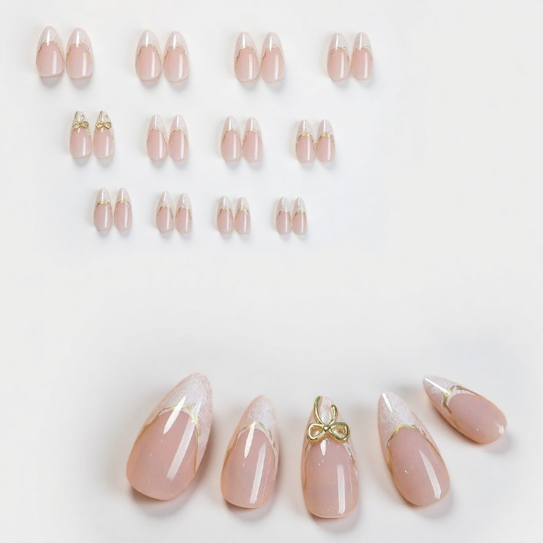 Elegantes dekoratives Nail Art Set Karnz