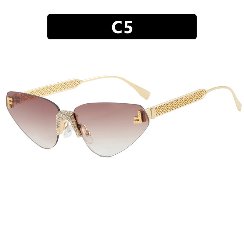Damen Designer Katzenaugen-Sonnenbrille mit funkelndem Strass-Besatz Karnz